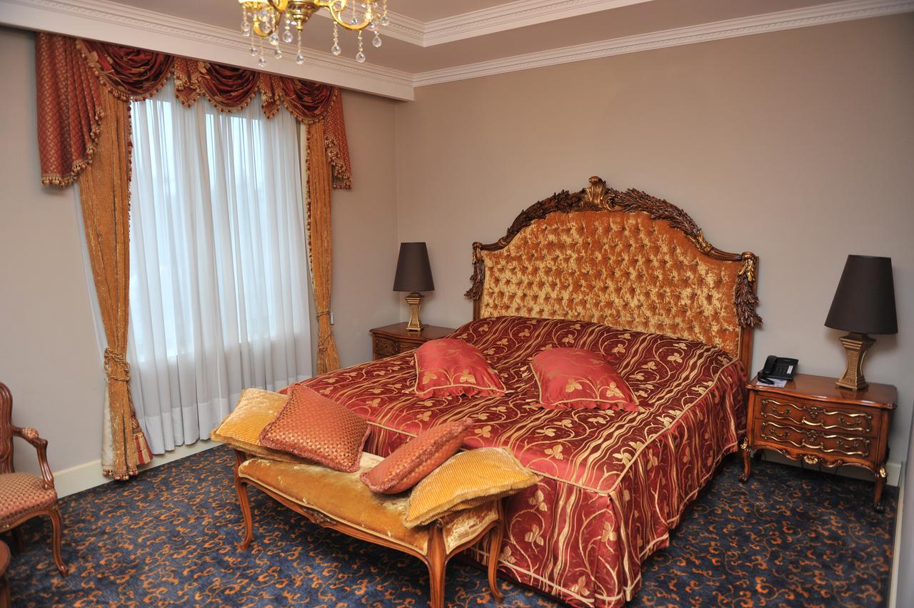 Hotel Intourist Palace Batumi Quarto foto